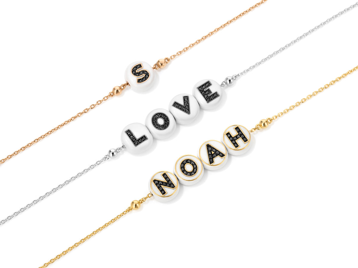 Letter beads Name on chain on yellow gold